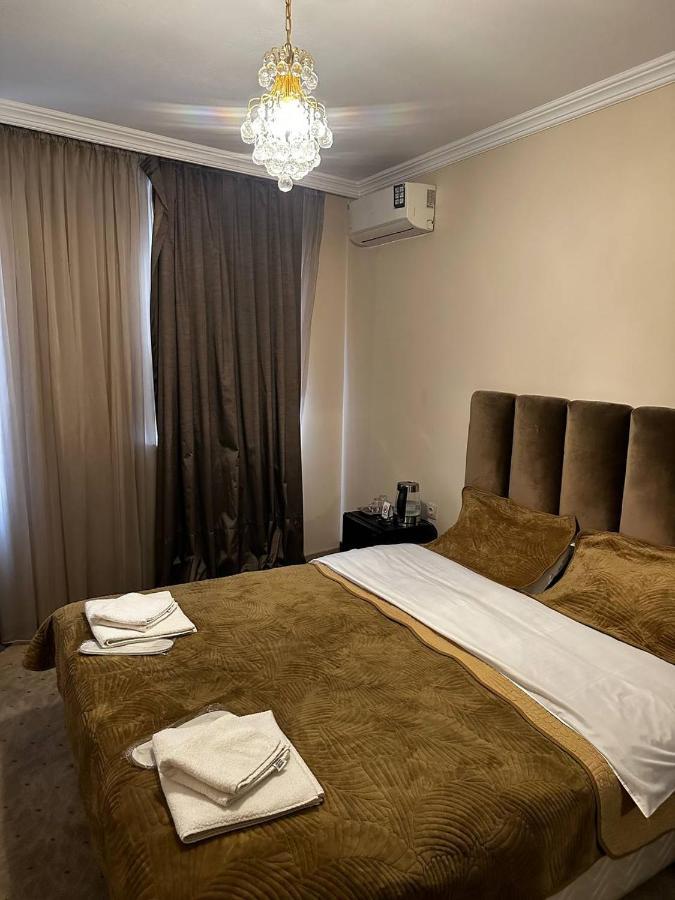 Hotel Grandis Тбилиси Экстерьер фото
